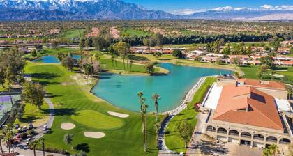 Palm Desert Resort Home: Outdoor Dining w/ Views