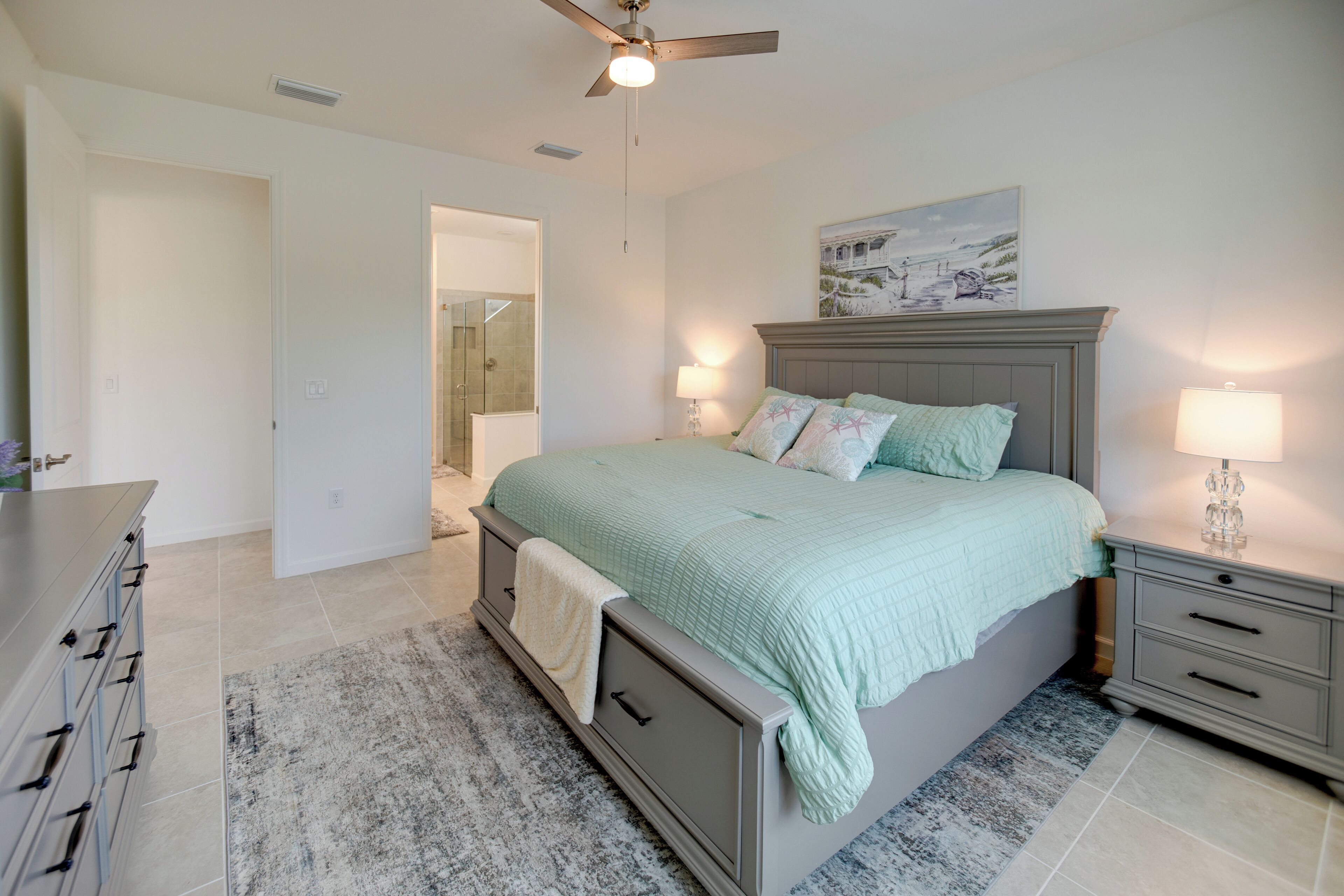 المنشأة من الداخل