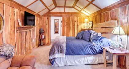 Glenvil Cabin w/ Gas Grill: Steps to Dock & Pond!