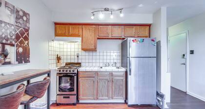 Cozy Easton Condo Near Historic Downtown