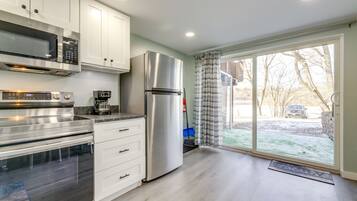 Apartment (1 Bedroom) | Interior