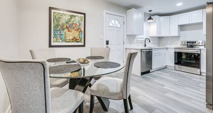 Lovely Brenham Home - Walk to Blinn & Downtown!