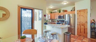 Bright Santa Fe Condo ~ Half-mi to Meow Wolf!