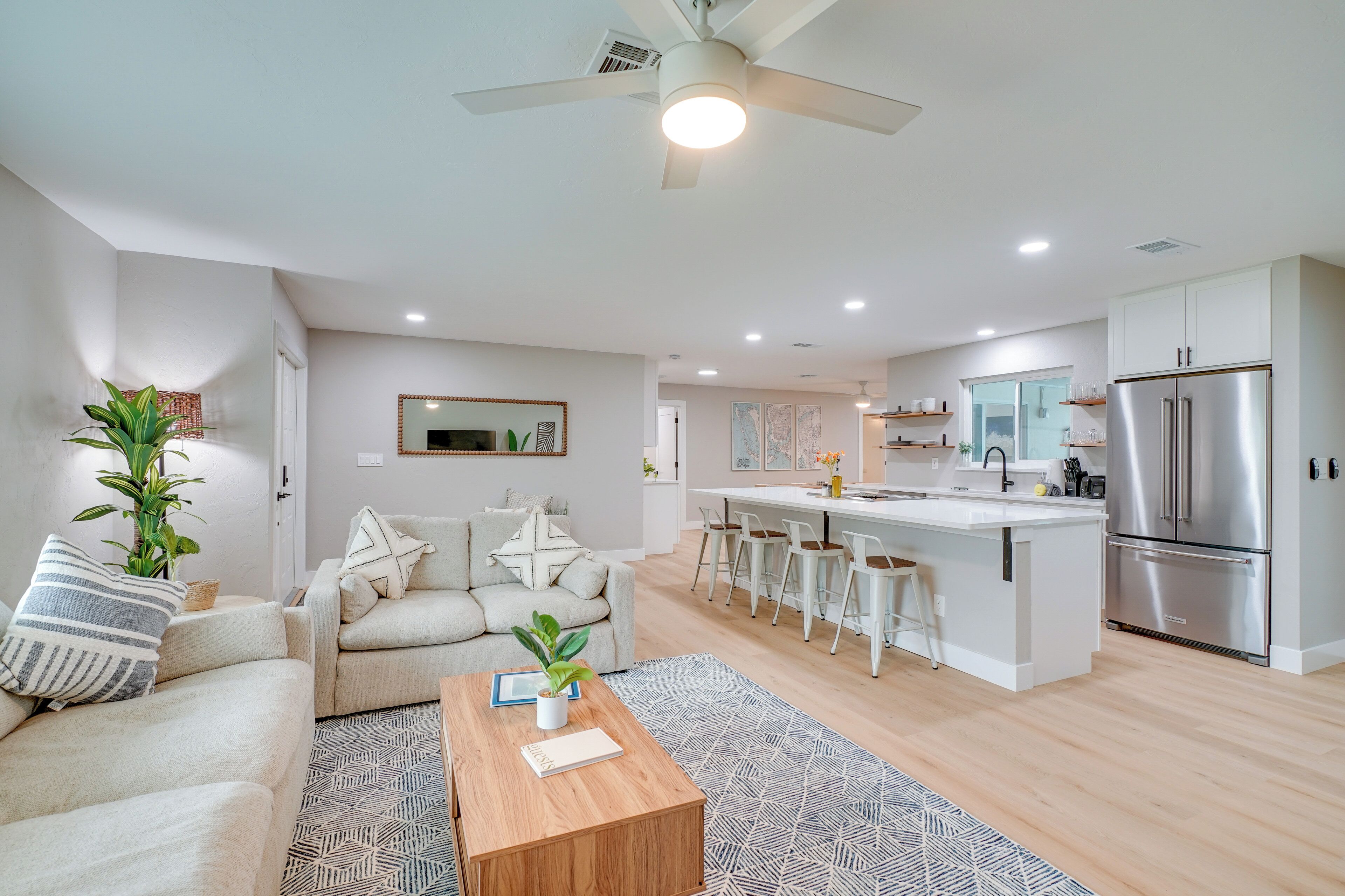 House (3 Bedrooms) | Interior