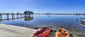 Central Mary Esther Condo 5 Mi to Okaloosa Island!