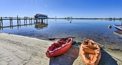 Central Mary Esther Condo 5 Mi to Okaloosa Island!