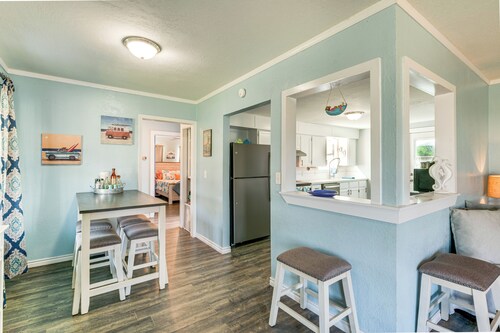 2 Mi to Redfish Bay: Aransas Pass Home w/ Fire Pit