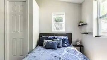 2 sovrum, strykjÀrn/strykbrÀda, gratis wi-fi och sÀngklÀder