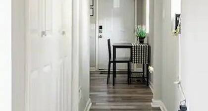 Cozy, Newly Updated 2 Bedroom
