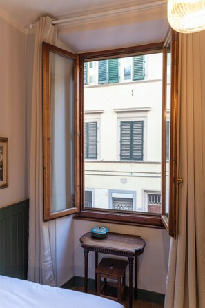 Habitació individual clàssica | Habitacions insonoritzades, wifi gratuïta i roba de llit 