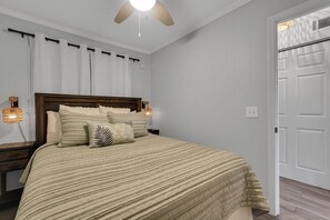 1 chambre, fer et planche à repasser, Wi-Fi gratuit, draps fournis