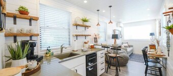 Luxury Container Home | Pickleball | Rooftop Patio