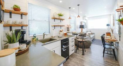 Luxury Container Home | Pickleball | Rooftop Patio