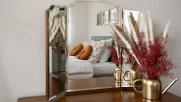 4 bedrooms, iron/ironing board, travel crib, free WiFi