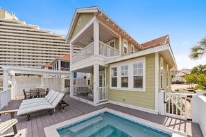 A heated pool - Stunning Lake Views in Miramar! Golf Cart, Bikes & Splash Pool Beach Access! (Miramar Beach)