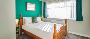Host & Stay | St Mark's Close