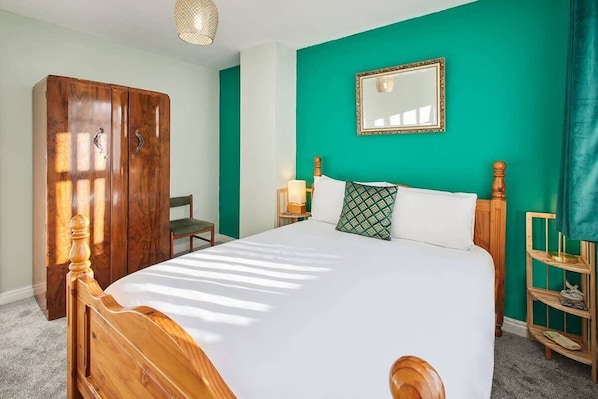 3 habitaciones, tabla de planchar con plancha y wifi gratis