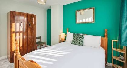 Host & Stay | St Mark's Close