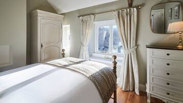 2 Schlafzimmer, Bügeleisen/Bügelbrett