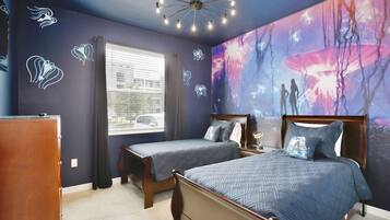 3 bedrooms, iron/ironing board, travel crib, WiFi (free)