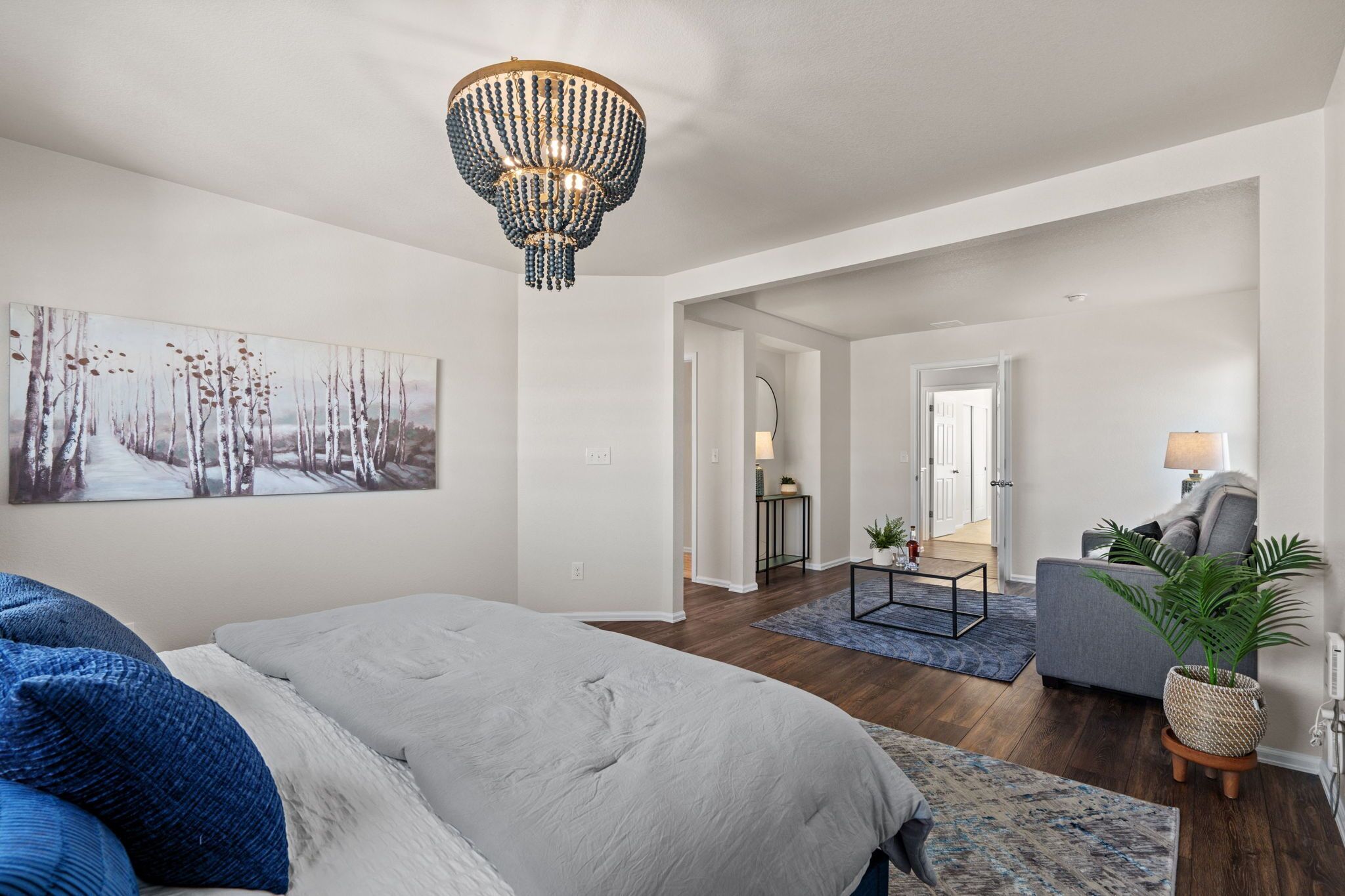 5 habitaciones, decoración personalizada y muebles diferentes 