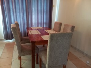 Dining - 3 berooms with 4 beds in Nyali, Mombasa (Mombasa)