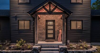 Show stopping retreat w/ AC near beaches