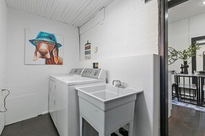House, Multiple Beds, Hot Tub (212 W Myrtle St.) | Interior - Old Town Retreat w/ Hot Tub Steps From Csu! (Fort Collins)