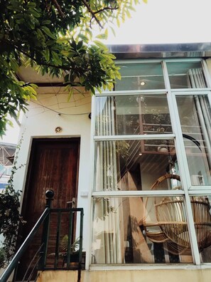 숙박 시설 정면