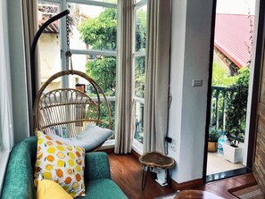 Leilighet – city | Oppholdsområde | LED-TV