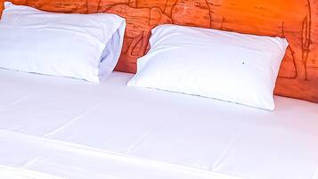 3 chambres, fer et planche Ă  repasser, Wi-Fi, draps fournis