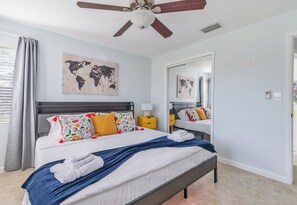 3 bedrooms, iron/ironing board, Internet, bed sheets