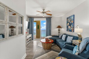 Smart TV - NEW KID ON THE BLOCK!! VIEWS ALL AROUND!  GULF FRONT 3/2 SLEEPS 8! BOOK NOW! PET FRIENDLY!! (Panama City Beach)