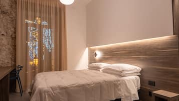 Room Gea | 1 多间卧室、羽绒被、办公桌、免费 WiFi