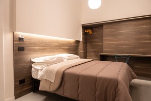Standaard kamer | 1 slaapkamer, donzen dekbedden, een bureau, gratis wifi