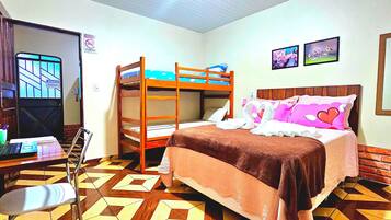 1 bedroom, desk, free WiFi, bed sheets