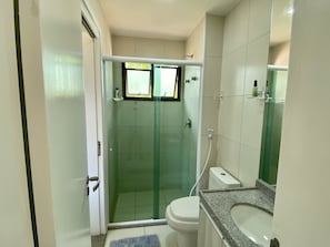 Shower, towels, toilet paper - Bangalô no VG Sun Cumbuco - Apartamento Para Temporada na Praia do Cumbuco (Caucaia)
