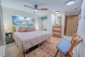 4 habitaciones, tabla de planchar con plancha y cuna de viaje 