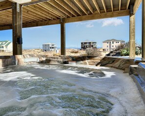 Outdoor spa tub - Easy Breezy OBX - New Beautiful Modern Home on the 4x4 w/ Ocean Views & Hot Tub. (Corolla)
