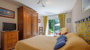 1 bedroom, WiFi, bed sheets
