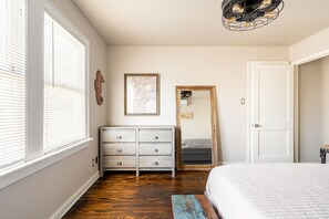 1 bedroom, iron/ironing board, free WiFi
