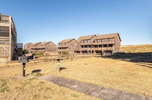 Exterior - Heron Cove 203N - Nags Head, Oceanfront Luxury 3 BR Condo, Flex Stays, Pool (Nags Head)