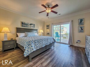 7 bedrooms, WiFi, bed sheets