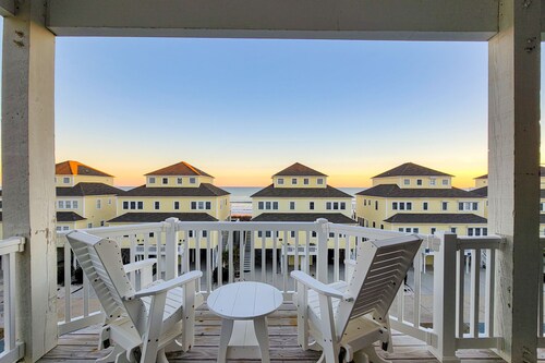 A Beach Haven: Sun, Sand & Serenity Await!