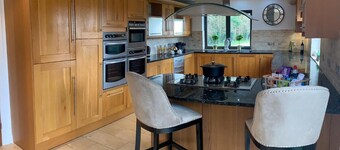 "Last Minute availability " Large Luxury 5 Bedroom Villa hot tub on request