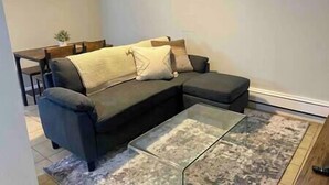 TV - The Urban Nest! (Jersey City)