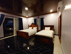 Individually decorated, individually furnished, desk, laptop workspace - I AM Koh Ker (Kuleaen)