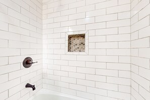 Towels - Mountain-view condo with large covered balcony, fireplace, & washer/dryer (Sugar Mountain)