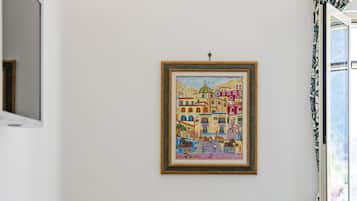 Deluxe Room, Sea View | Individually decorated, individually furnished, free WiFi, bed sheets