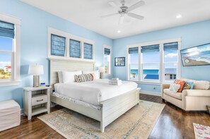 5 bedrooms, iron/ironing board, Internet, bed sheets